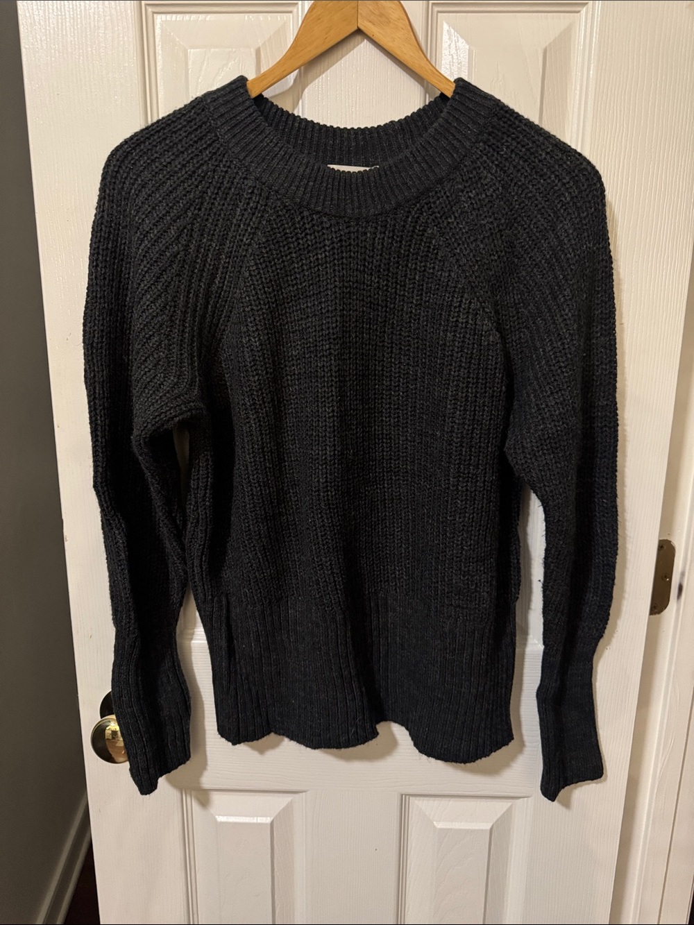 Universal Thread Charcoal Ribbed Crewneck Sweater